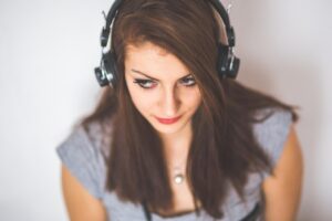 結婚前提の出会いアプリで収入を聞くべきか？