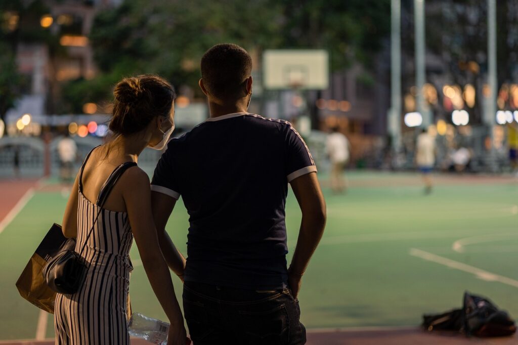 本気の婚活アプリで初回デートに使える話題は？