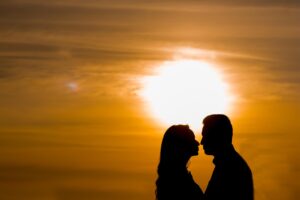 本気の婚活アプリで実際に結婚した人の特徴は？