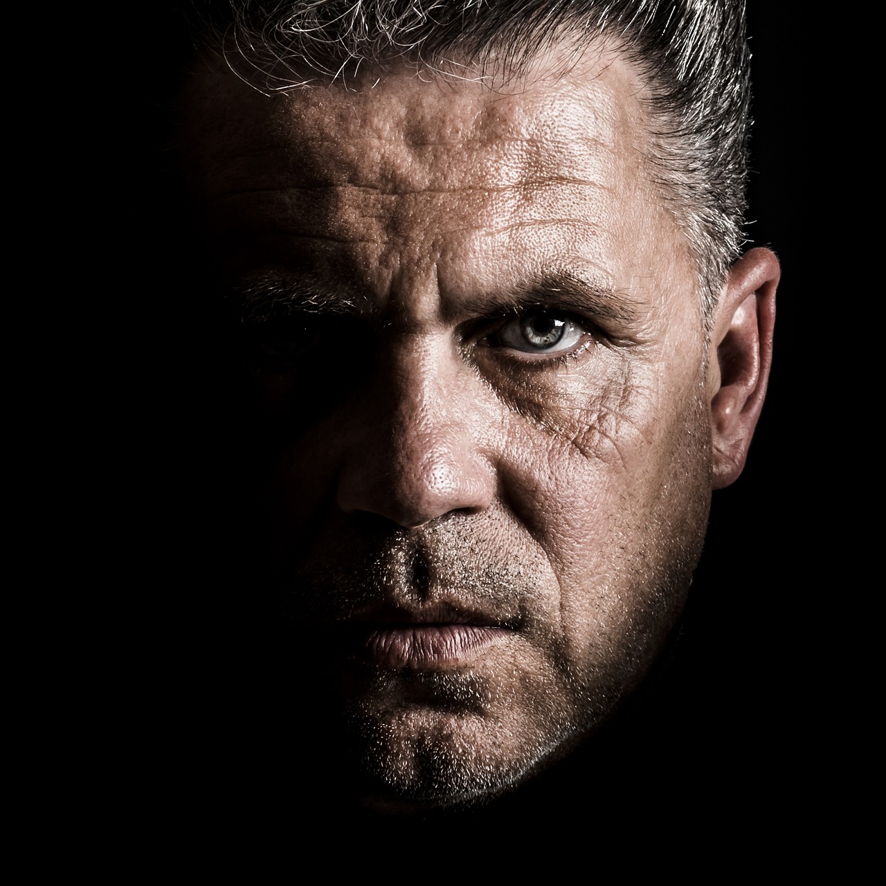 マッチングアプリで本気の男性を見抜く方法は？